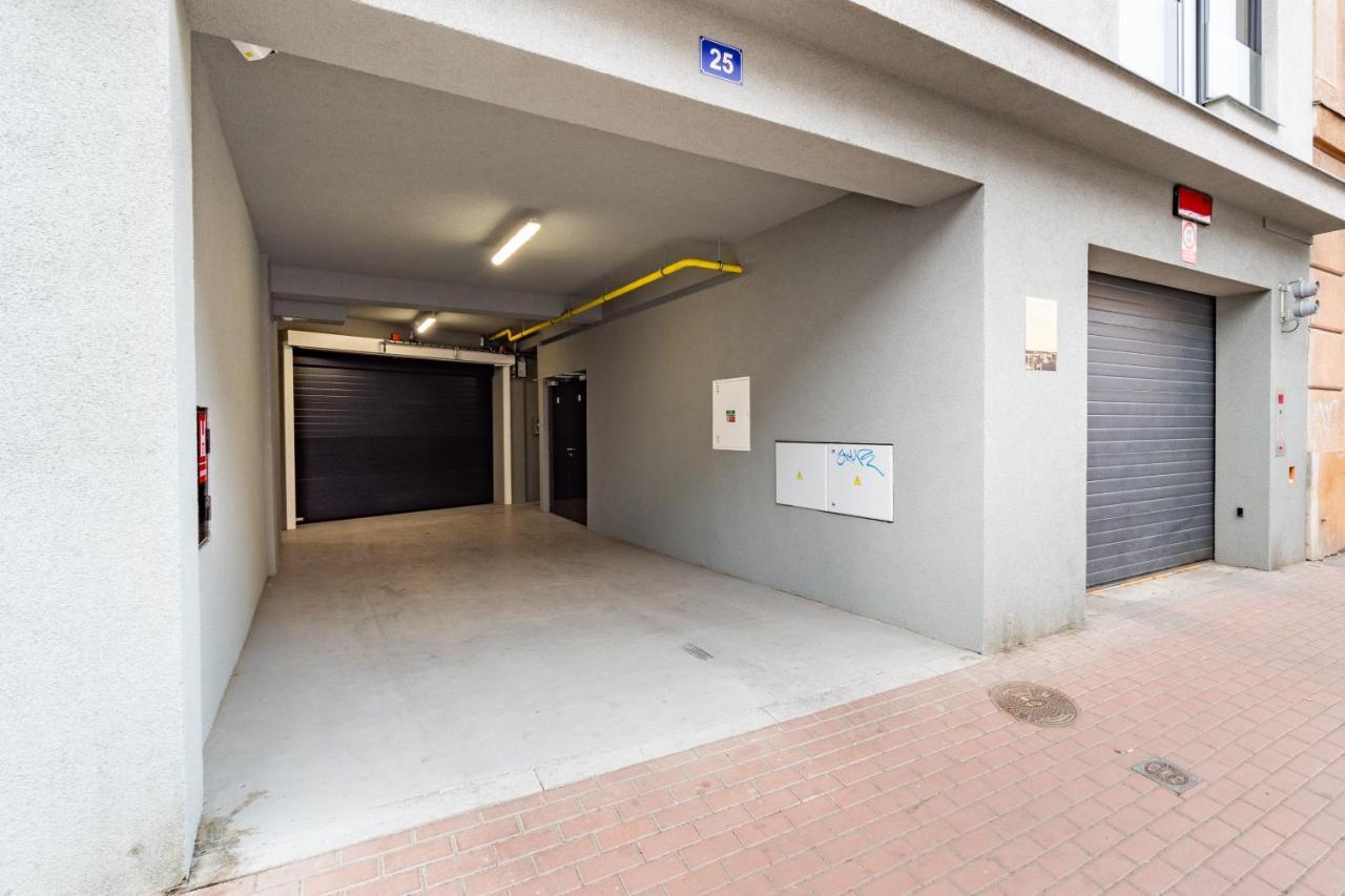 Brand New Studio Apartment #31 In Brand New Building With Free Parking In The Center Praga Esterno foto